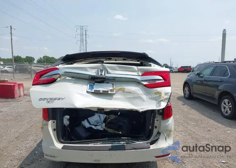 2018 Honda Odyssey Ex-L z USA, uszkodzony, nr VIN 5FNRL6H77JB032823